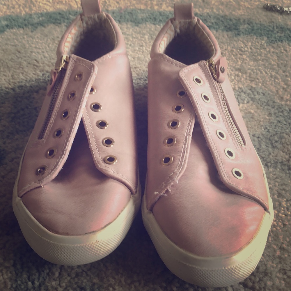 Pink shoes